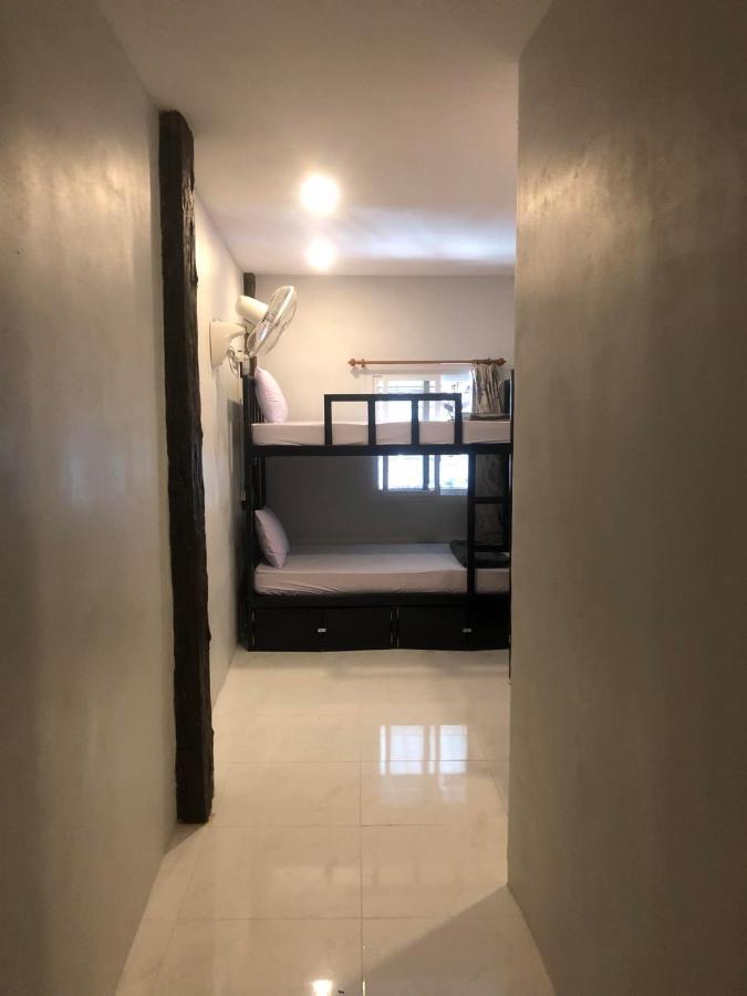 Social Quarters Blanco - Youth Hostel 18 To 35 Only Pantai Railay Luaran gambar