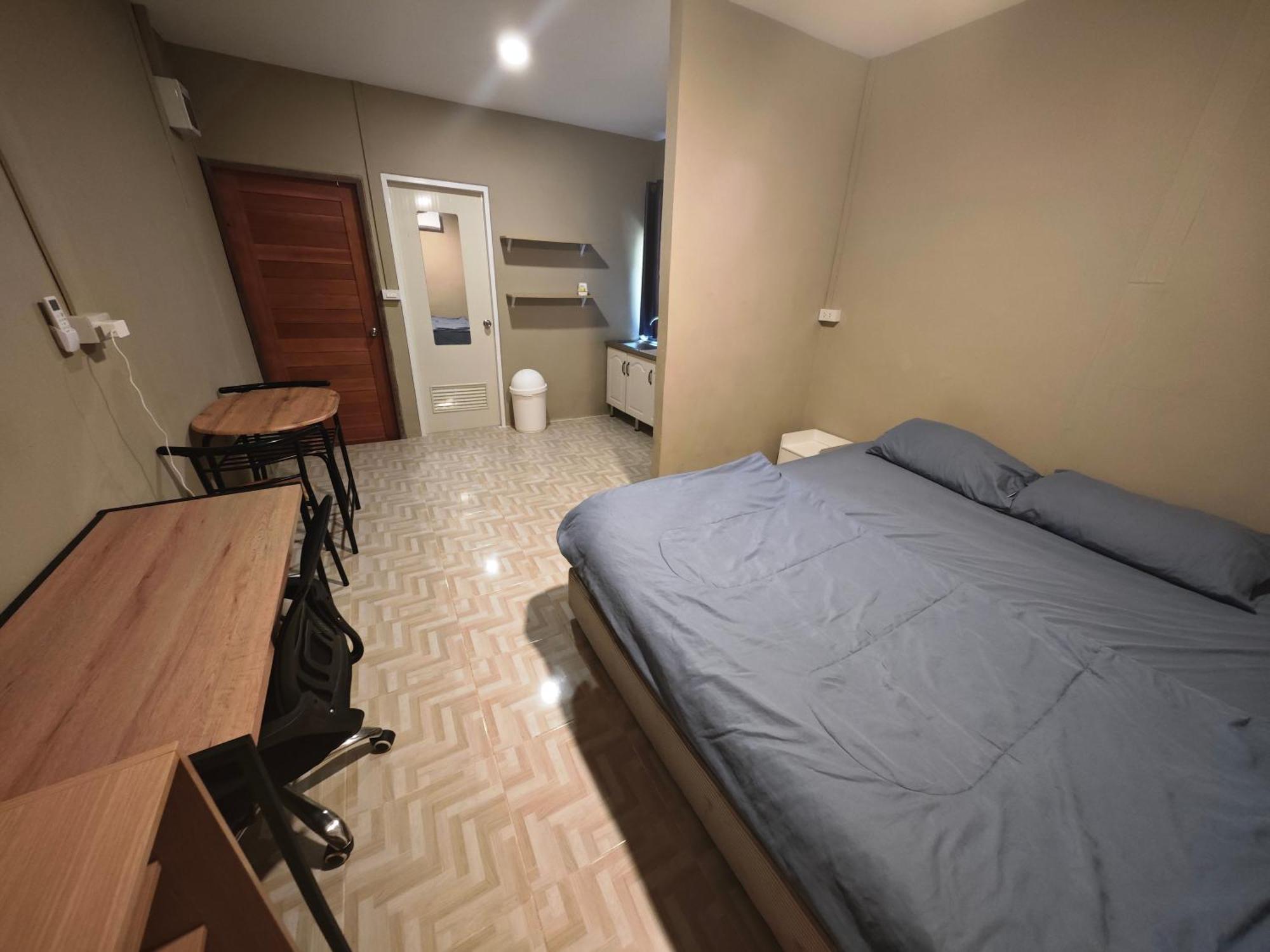 Social Quarters Blanco - Youth Hostel 18 To 35 Only Pantai Railay Luaran gambar