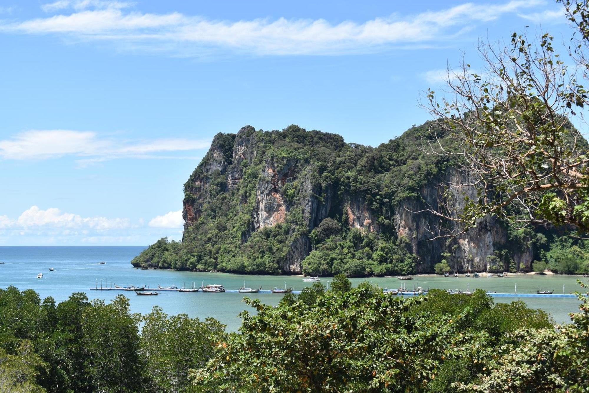 Social Quarters Blanco - Youth Hostel 18 To 35 Only Pantai Railay Luaran gambar