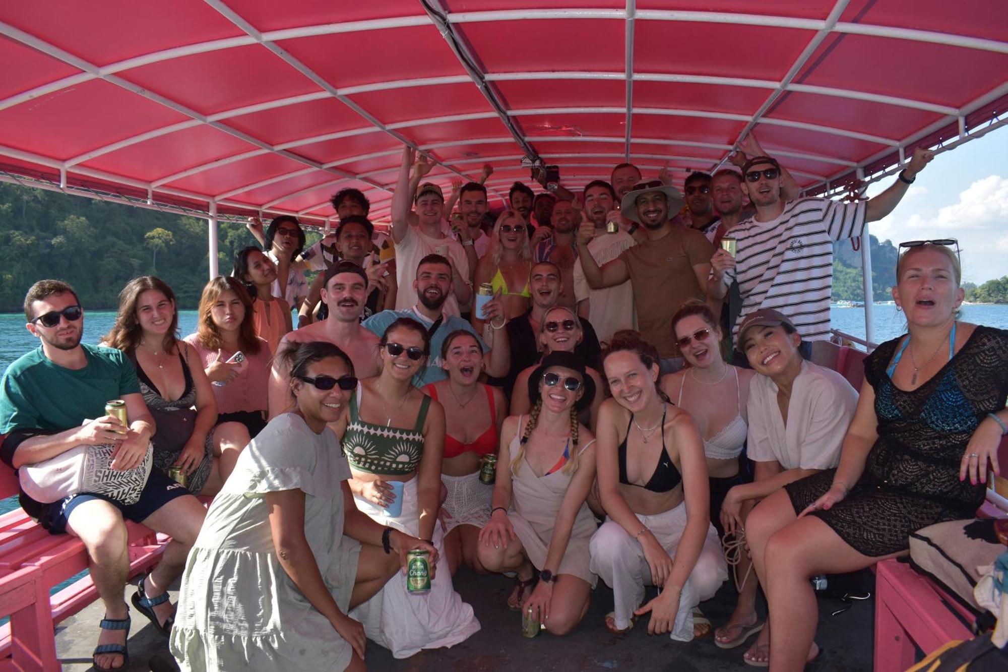 Social Quarters Blanco - Youth Hostel 18 To 35 Only Pantai Railay Luaran gambar