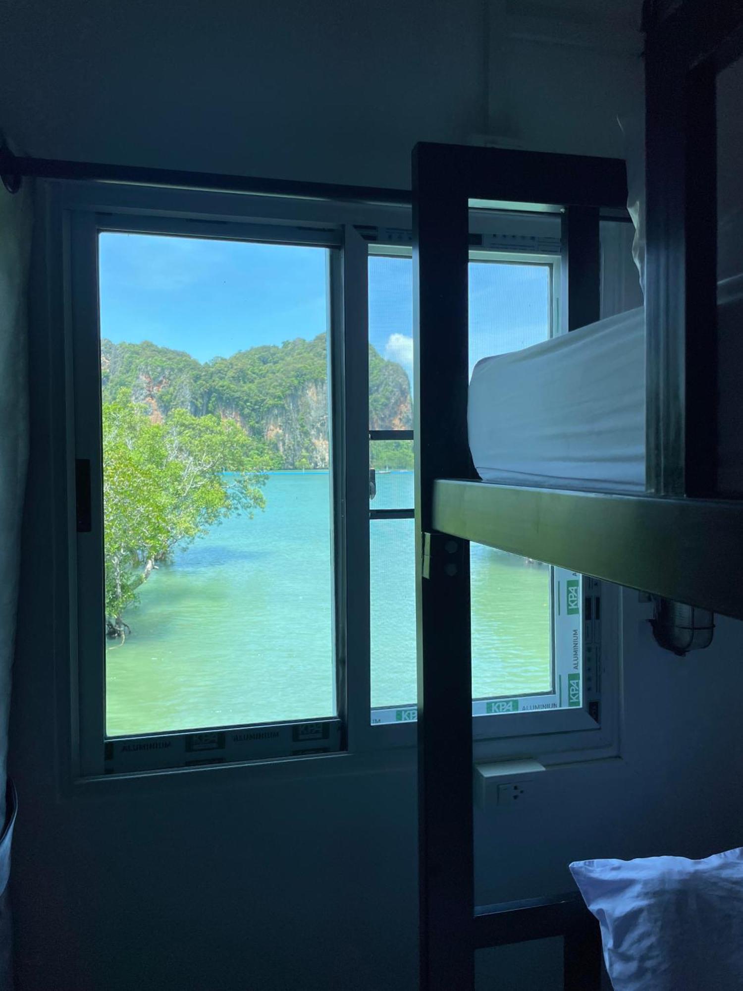 Social Quarters Blanco - Youth Hostel 18 To 35 Only Pantai Railay Luaran gambar